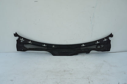 2006-2013 VOLVO C70 WINDSHIELD WIPER COWL COVER TRIM OEM
