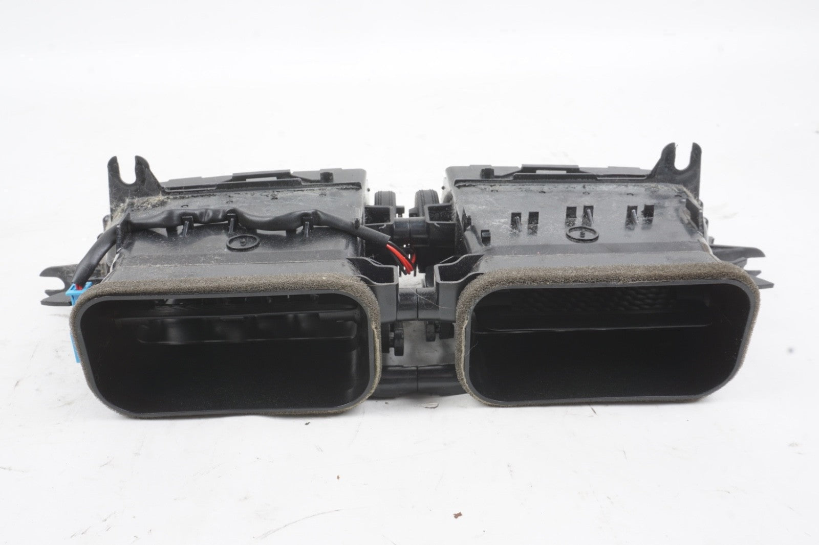 2012 - 2014 Mercedes C250 Front Center Dashboard Air Vent OEM