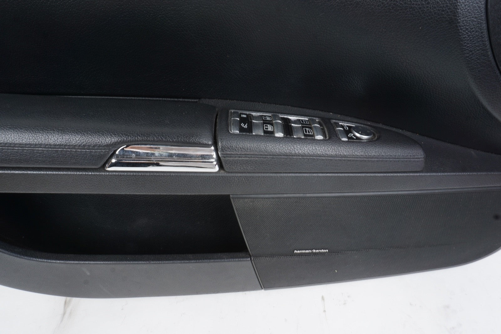 2010 - 2013 Mercedes W221 S550 Front Left Side Interior Door Panel BLACK OEM