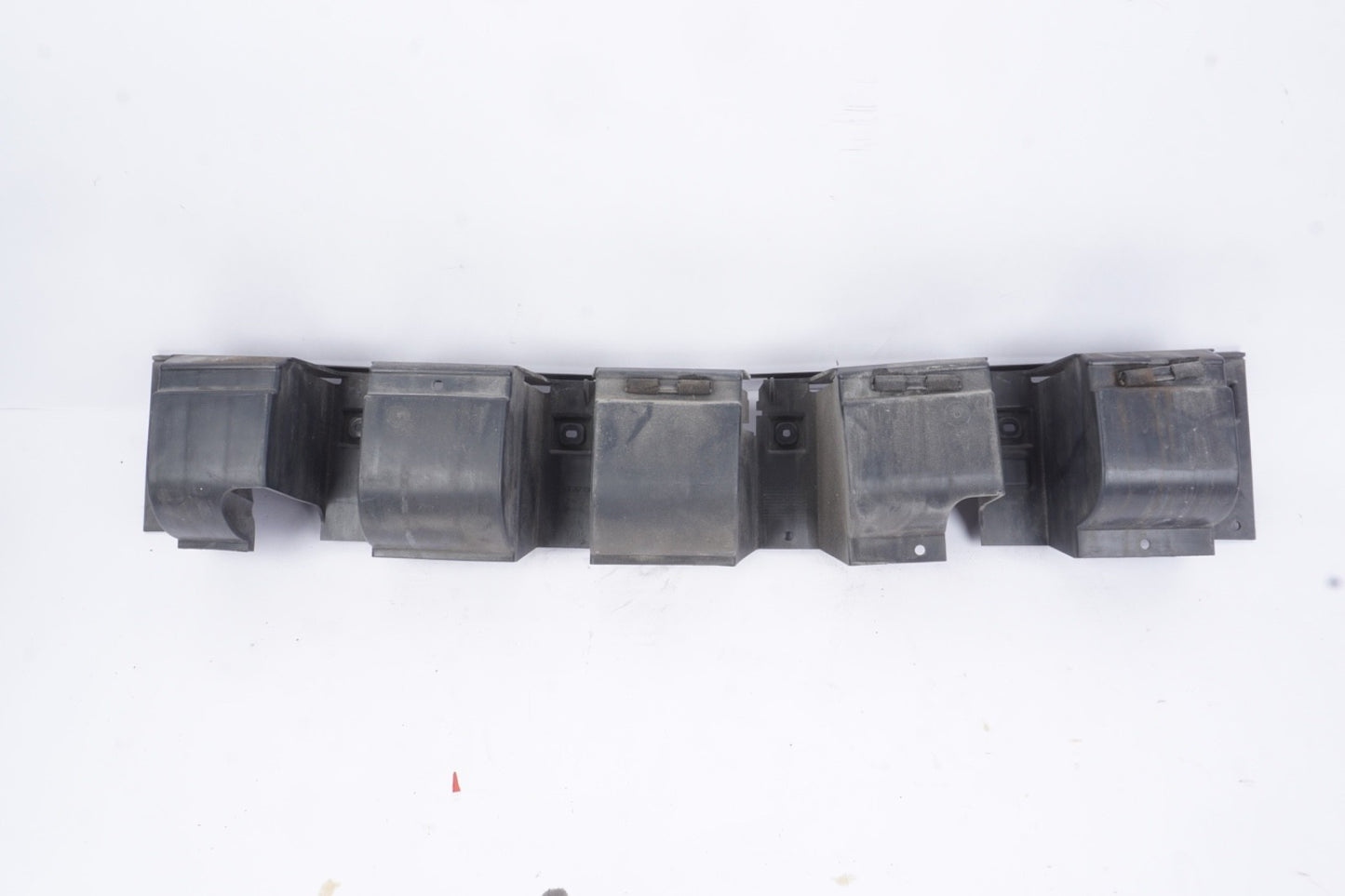 2006 - 2013 VOLVO C70 REAR BUMPER MOUNT BRACKET 09466909 OEM