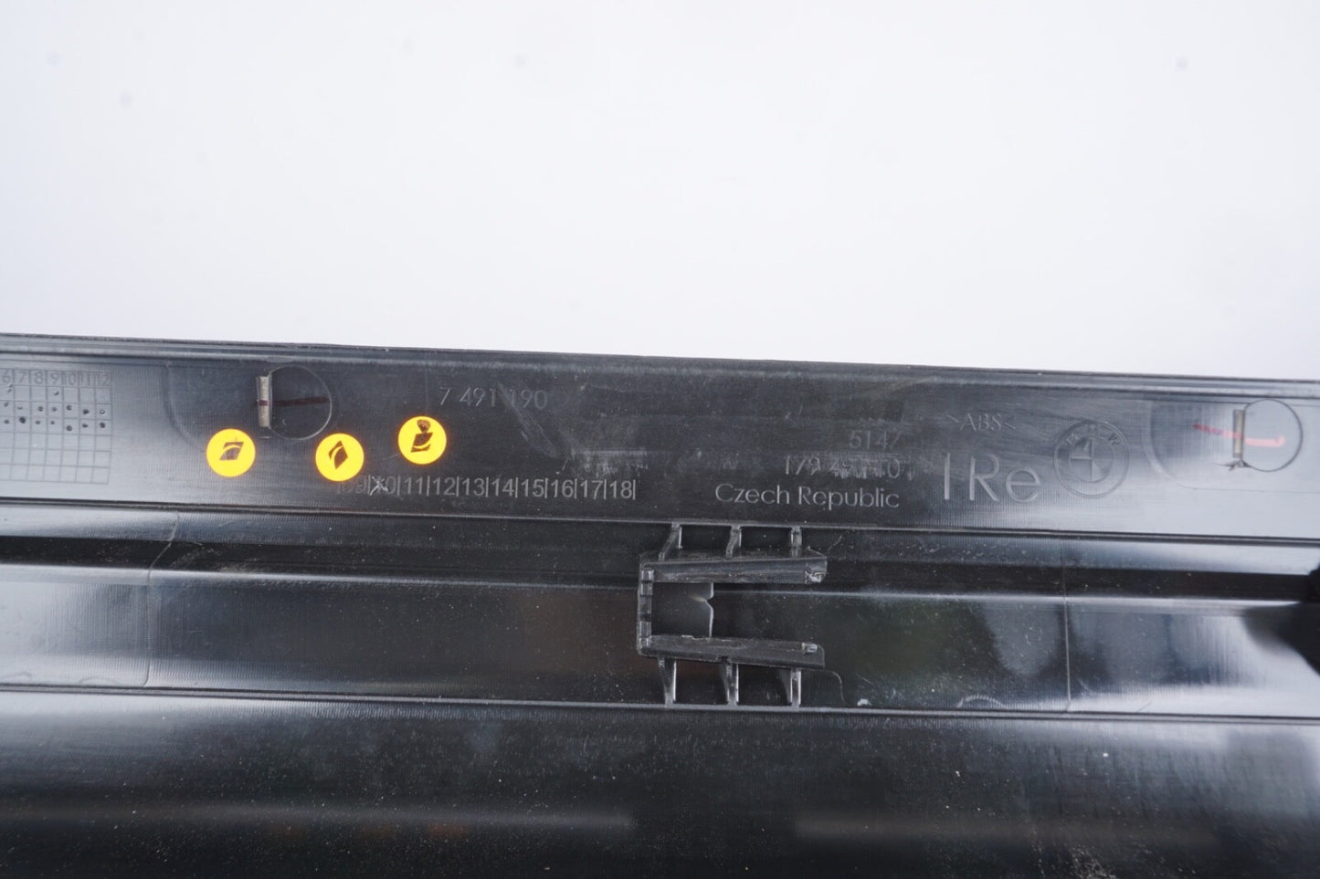 2021 - 2025 BMW 430i 440i COUPE CONVERTIBLE RIGHT SCUFF PANEL TRIM PANEL