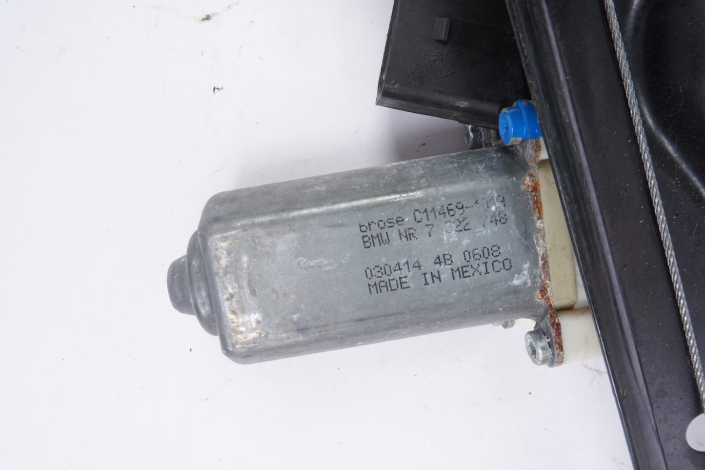 2011 - 2017 BMW X3 F25 Front Right Side Door Window Regulator W/ Motor 7258534