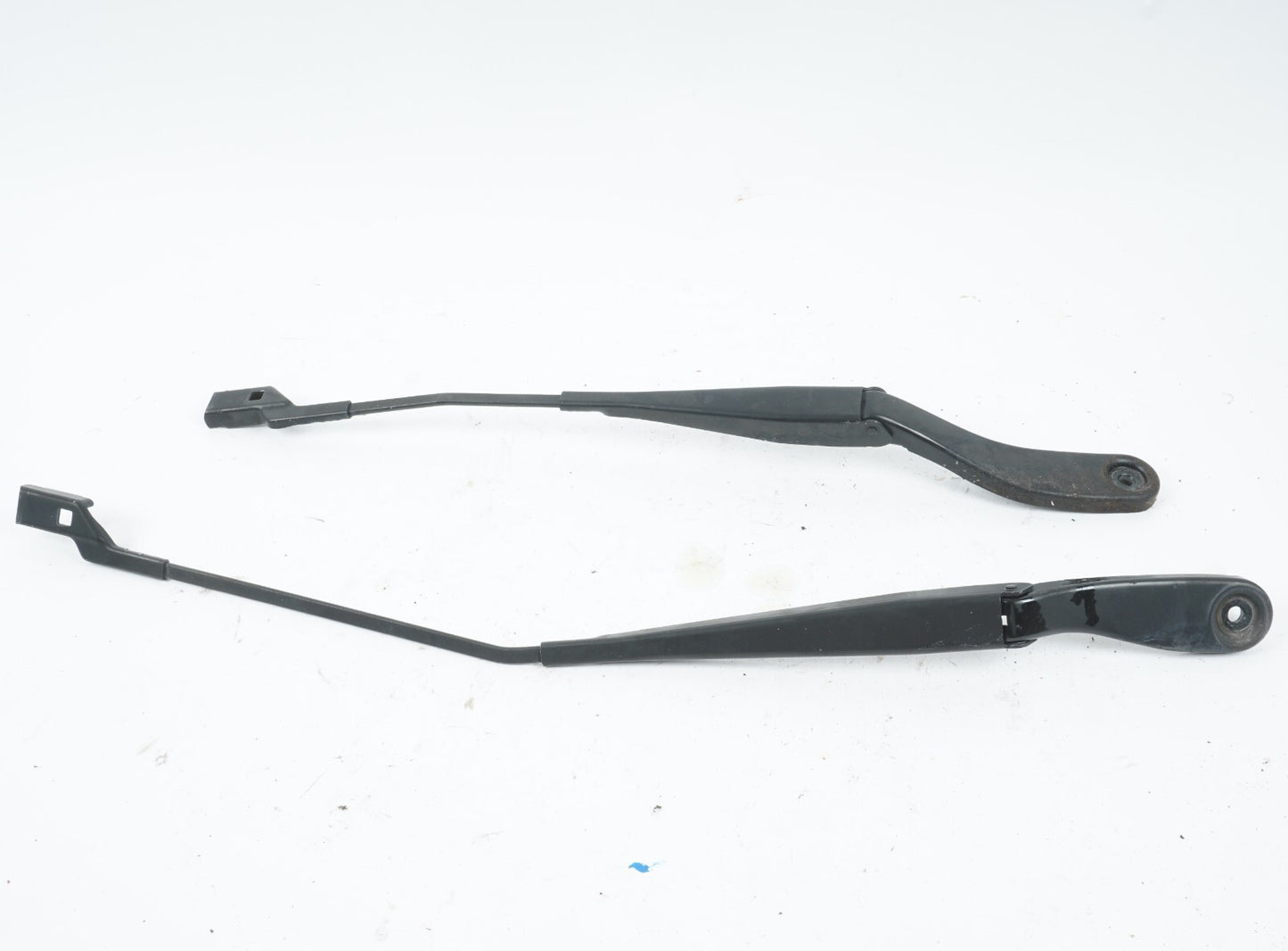 2006-2013 VOLVO C70 WINDSHIELD WIPER ARM LEFT & RIGHT SET OEM