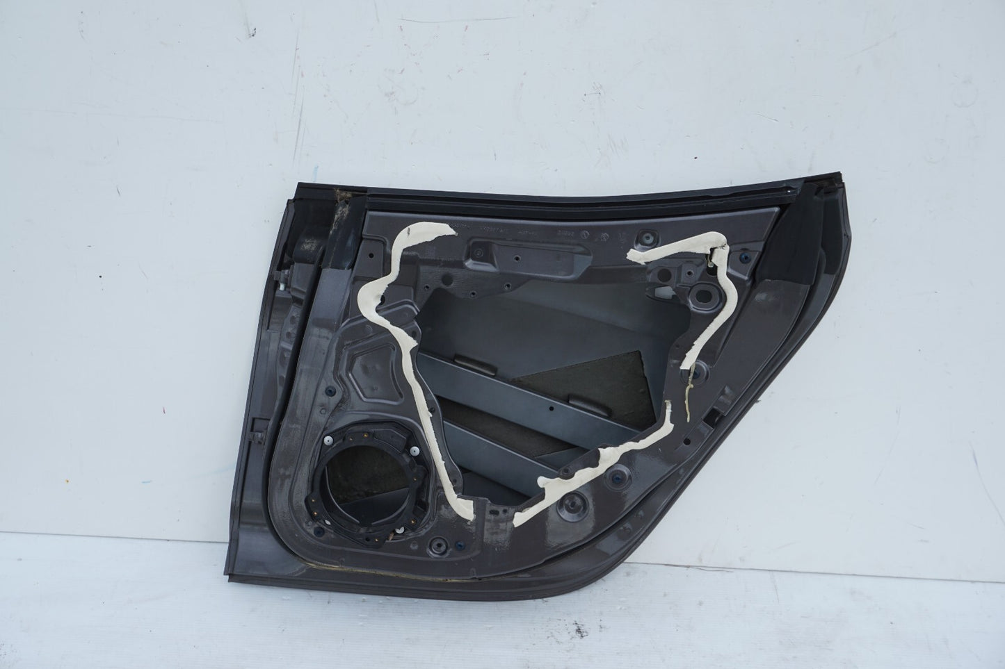 2014-2019 MASERATI GHIBLI REAR RIGHT PASSENGER SIDE DOOR SHELL  OEM