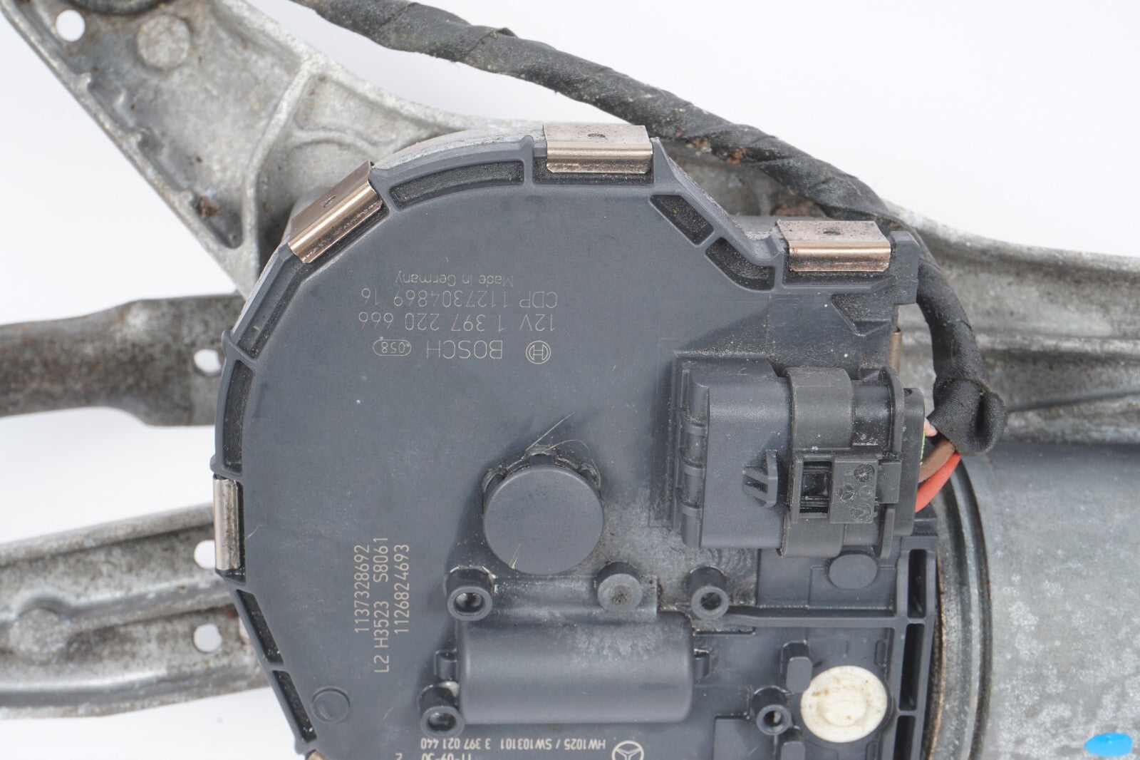 08-18 Mercedes W204 C300 C250 E350 Windshield Wiper Motor & Linkage OEM