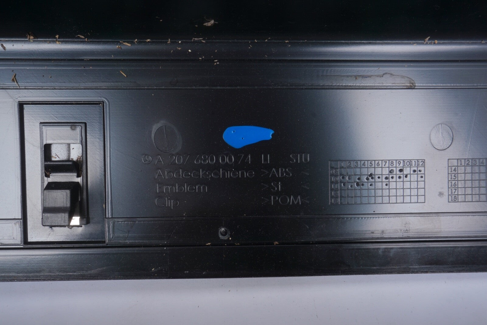10-16 Mercedes E350 E550 W207 Convertible Left Right Door Sill Scuff Plate Trim