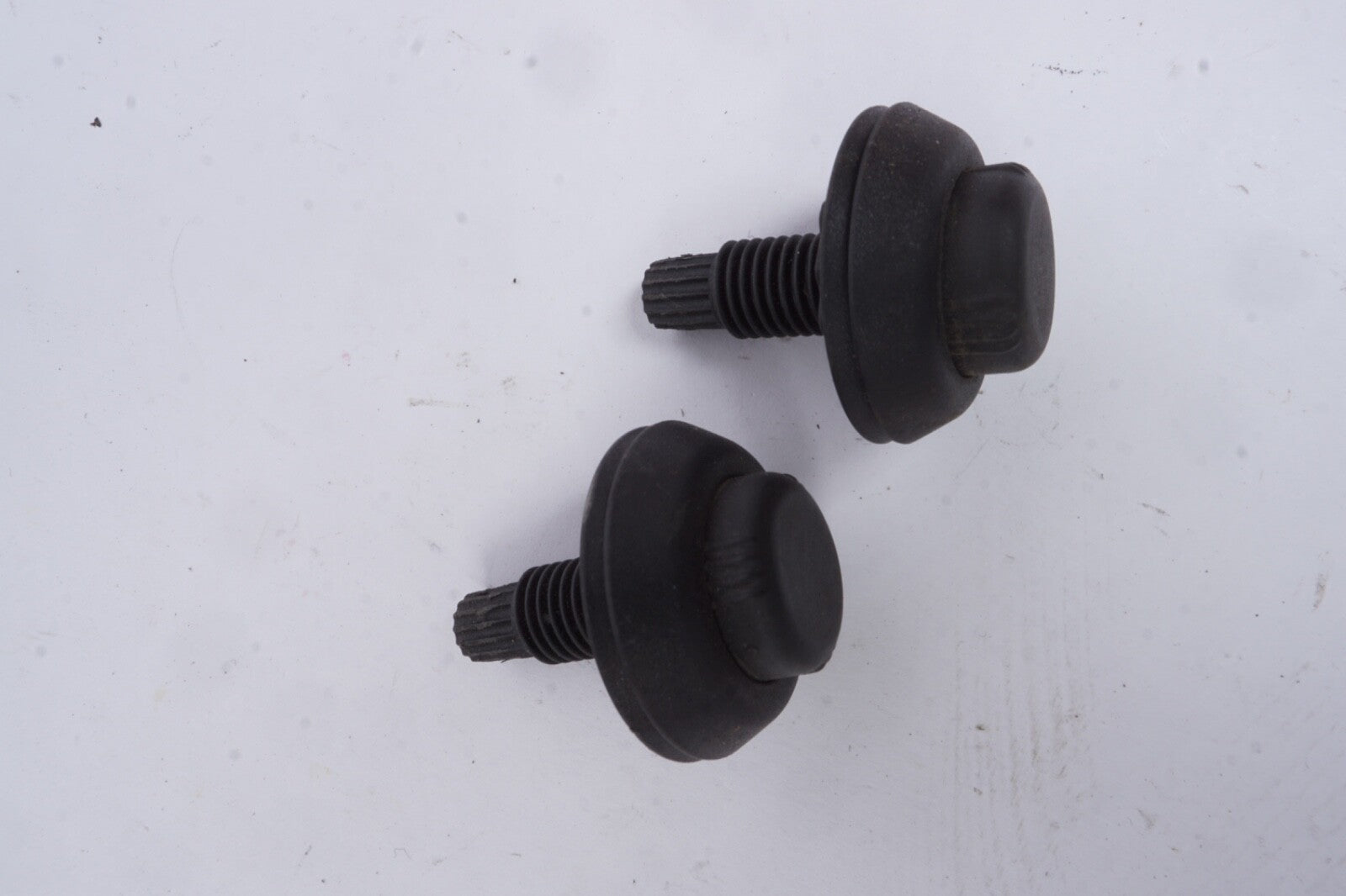 22-25 BMW 430I REAR RIGHT AND LEFT TRUNK LID STOP BUFFER BOLT OEM