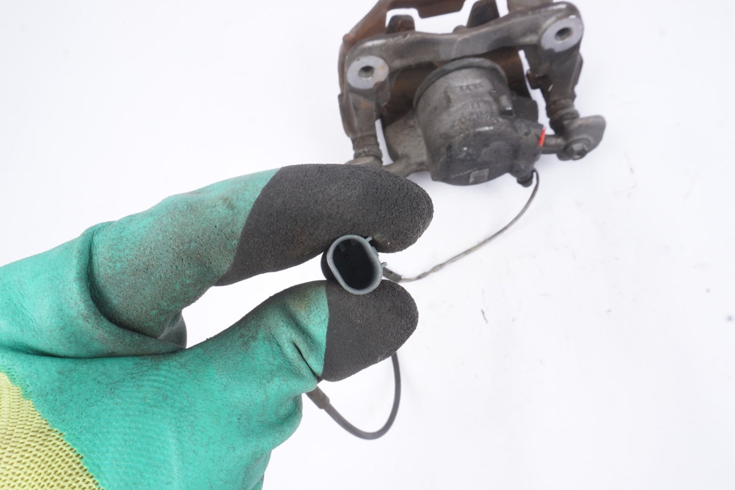 2018 - 2023 BMW X2 - Front LEFT Brake Caliper 6860267