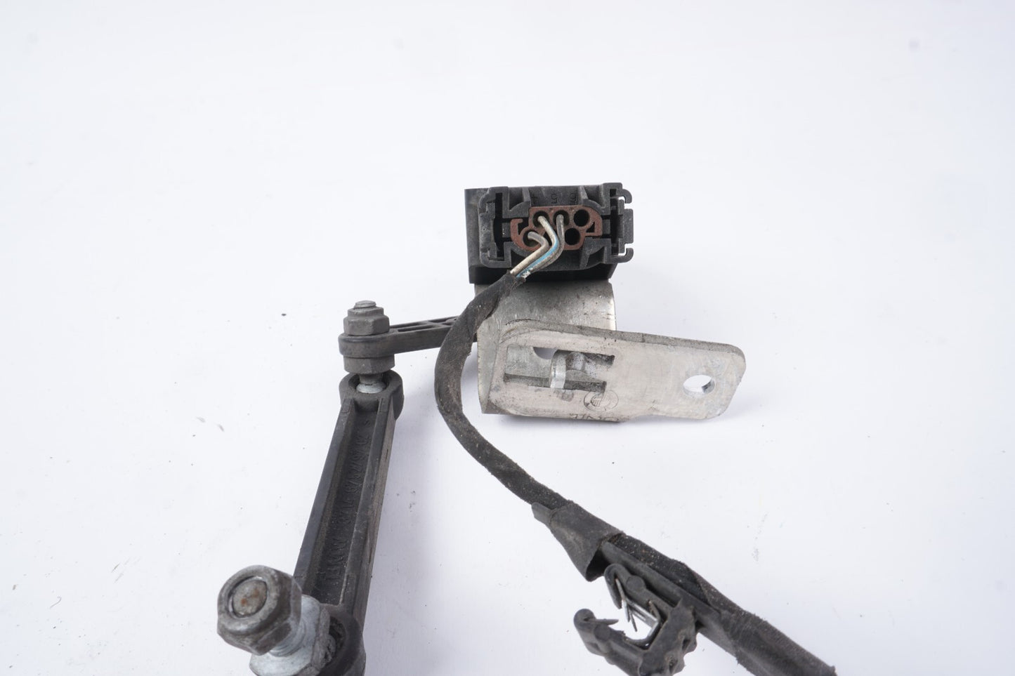 2012 - 2018 BMW 650i 640i Rear Left Suspension Height Level Sensor OEM
