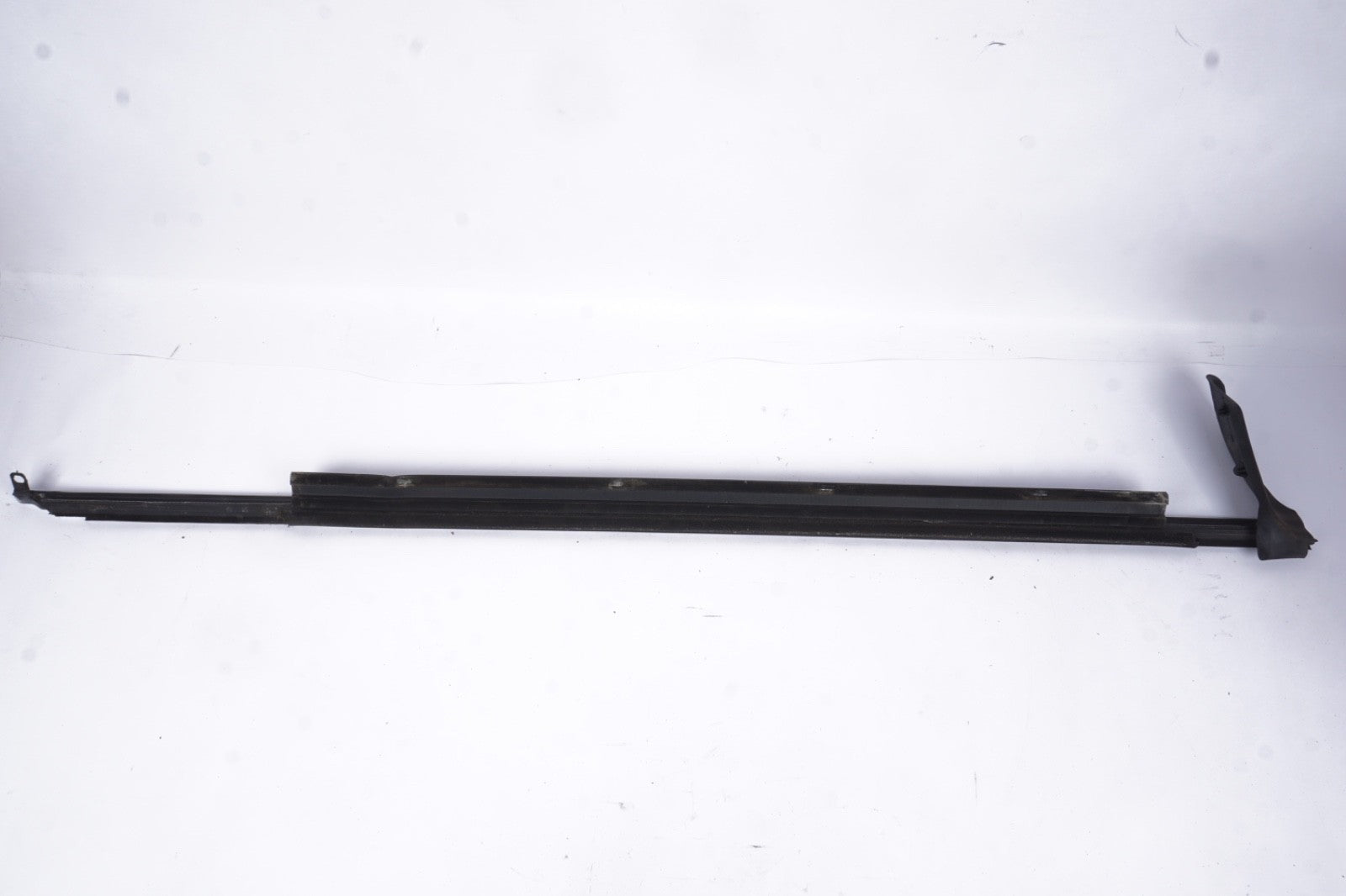 2011-2018 AUDI A8  FRONT LEFT DRIVER SIDE DOOR WINDOW BELT MOLDING OEM