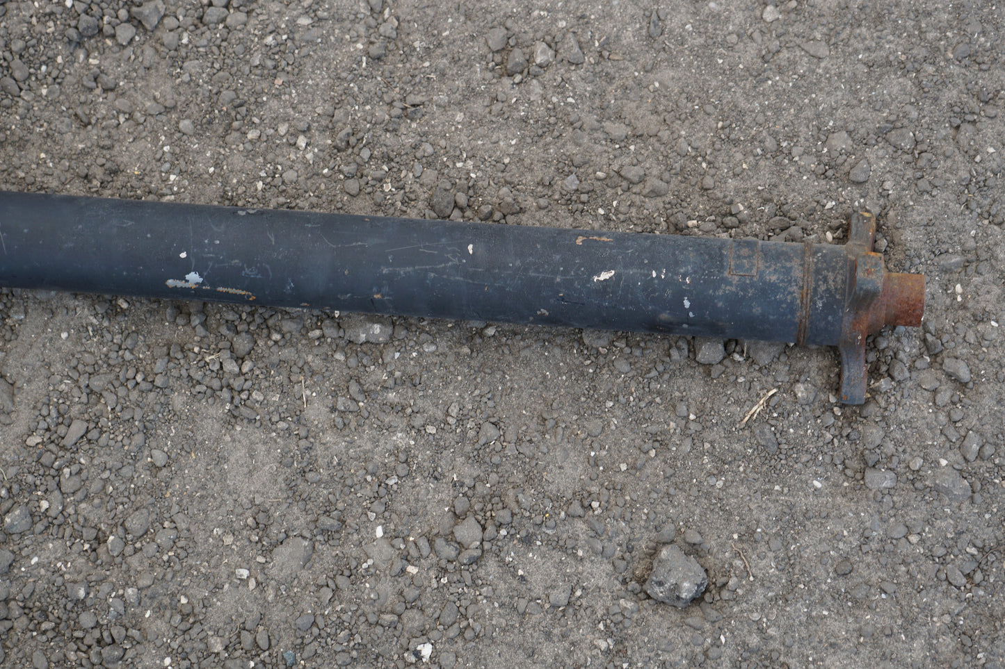 2006 - 2010 MERCEDES BENZ R350 4Matic W251 REAR DRIVESHAFT A2514102102 OEM