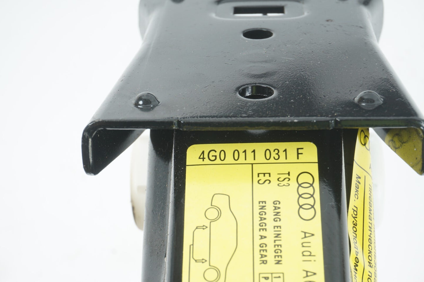 2012 - 2018 AUDI A7 EMERGENCY SPARE TIRE JACK   OEM