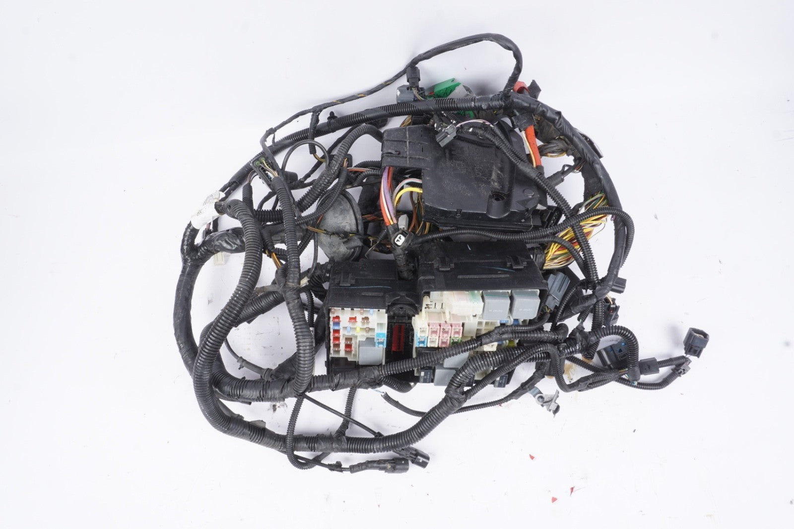 2015 - 2018 FORD FOCUS 1.0 ENGINE WIRING LOOM FUSEBOX F1FT14K733FZA