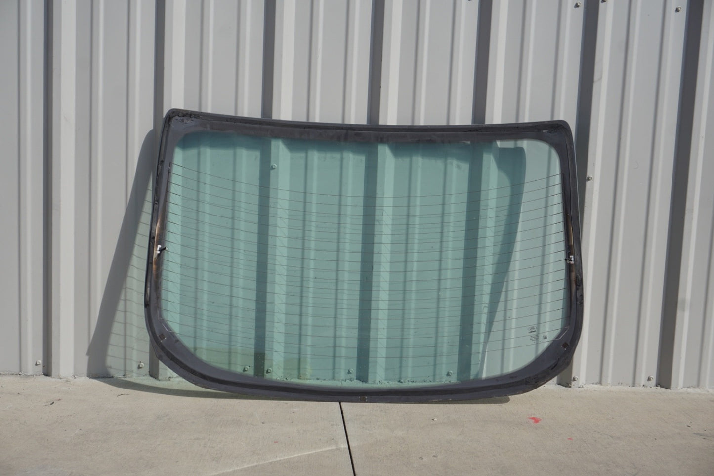 2012 - 2018 FORD FOCUS SE SEDAN REAR BACK WINDSHIELD WINDOW GLASS OEM