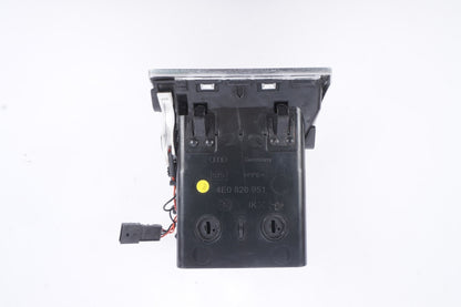 2004 - 2010 AUDI A8 S8 - LEFT Center DASH AIR VENT 4E0820951G