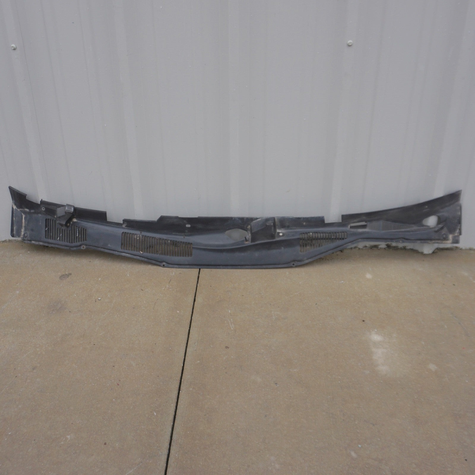 1987 - 1993 Cadillac Allante Windshield Wiper Cover Cowl Grille OEM
