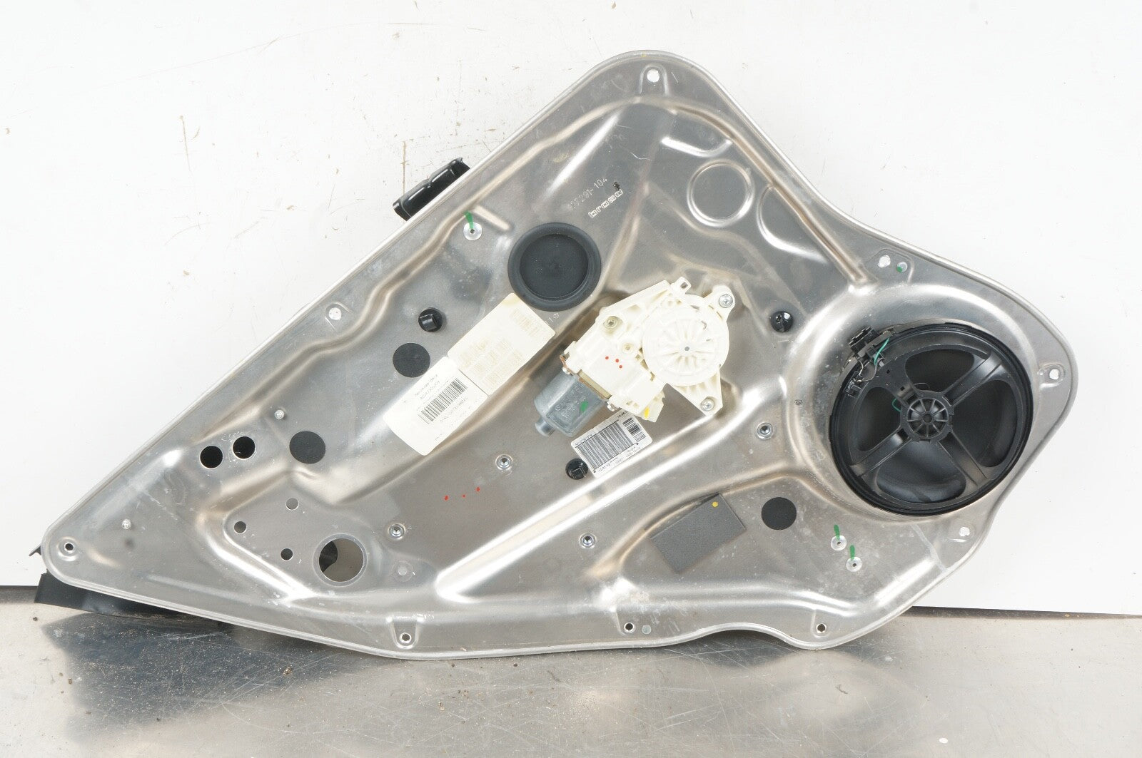 2012 - 2014 MERCEDES C250 C300 C350 REAR LEFT DOOR WINDOW REGULATOR 2127301779