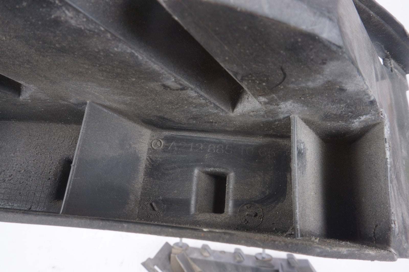 2013-2016 MERCEDES E350 REAR LEFT & RIGHT SIDE BUMPER SUPPORT BRACKET OEM