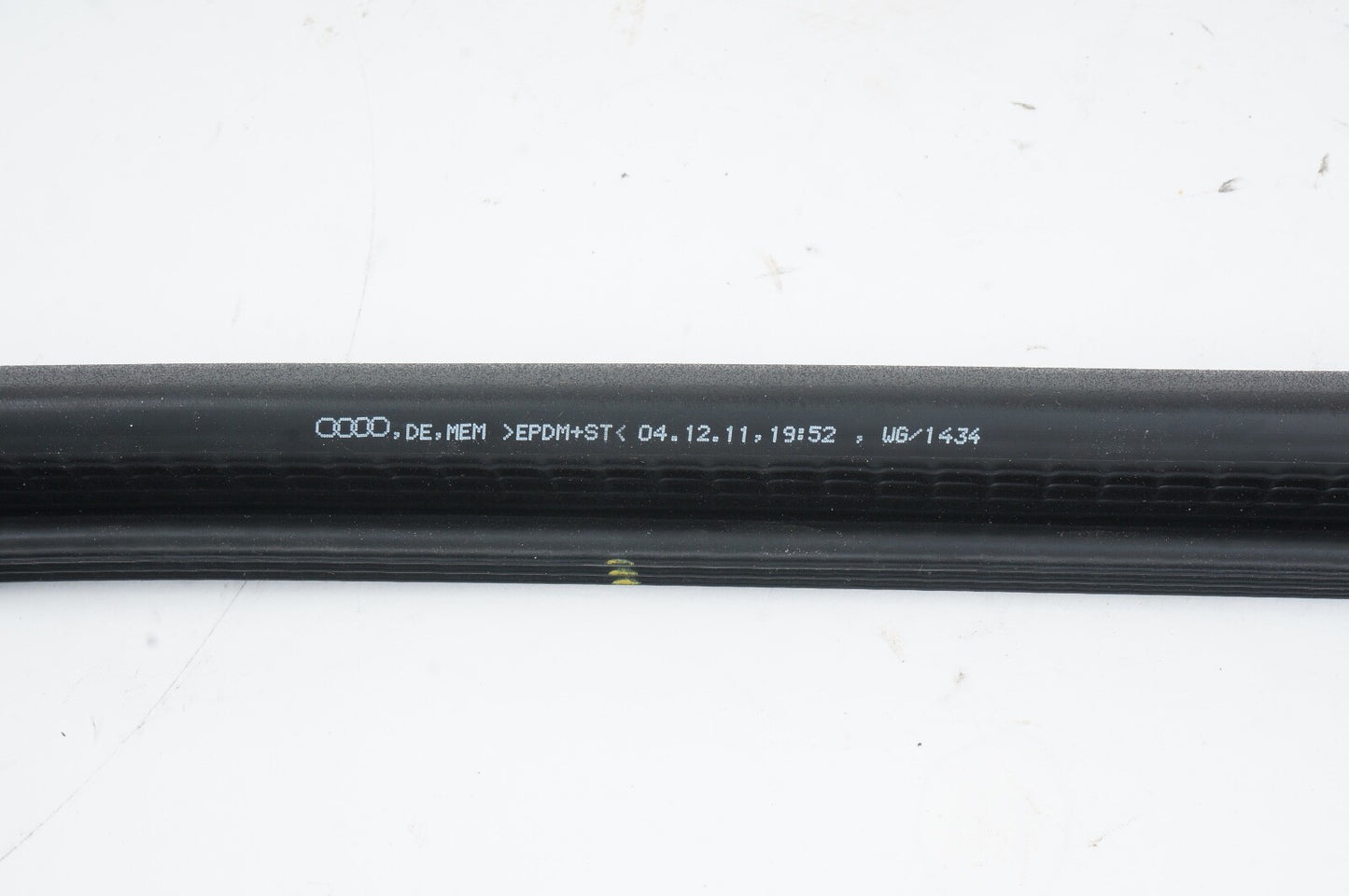 2012-2017 Audi A7 C7 OEM Left Front Upper Door On Body Weather Strip Seal