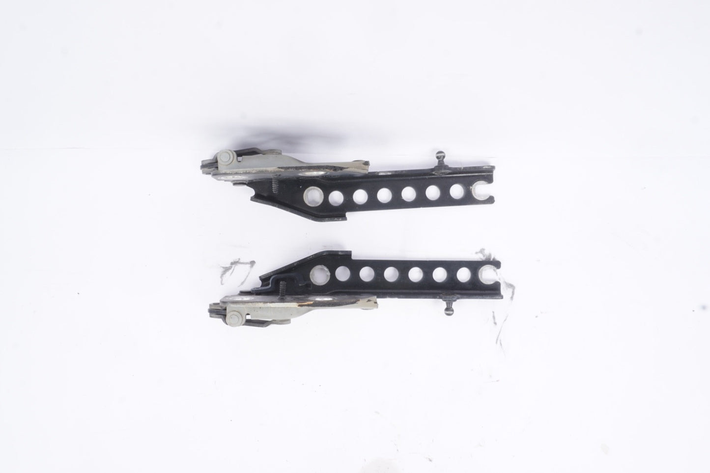 04-10 Audi A8 Quattro Left & Right Front Hood Hinge Pair OEM 4E0823302 Black