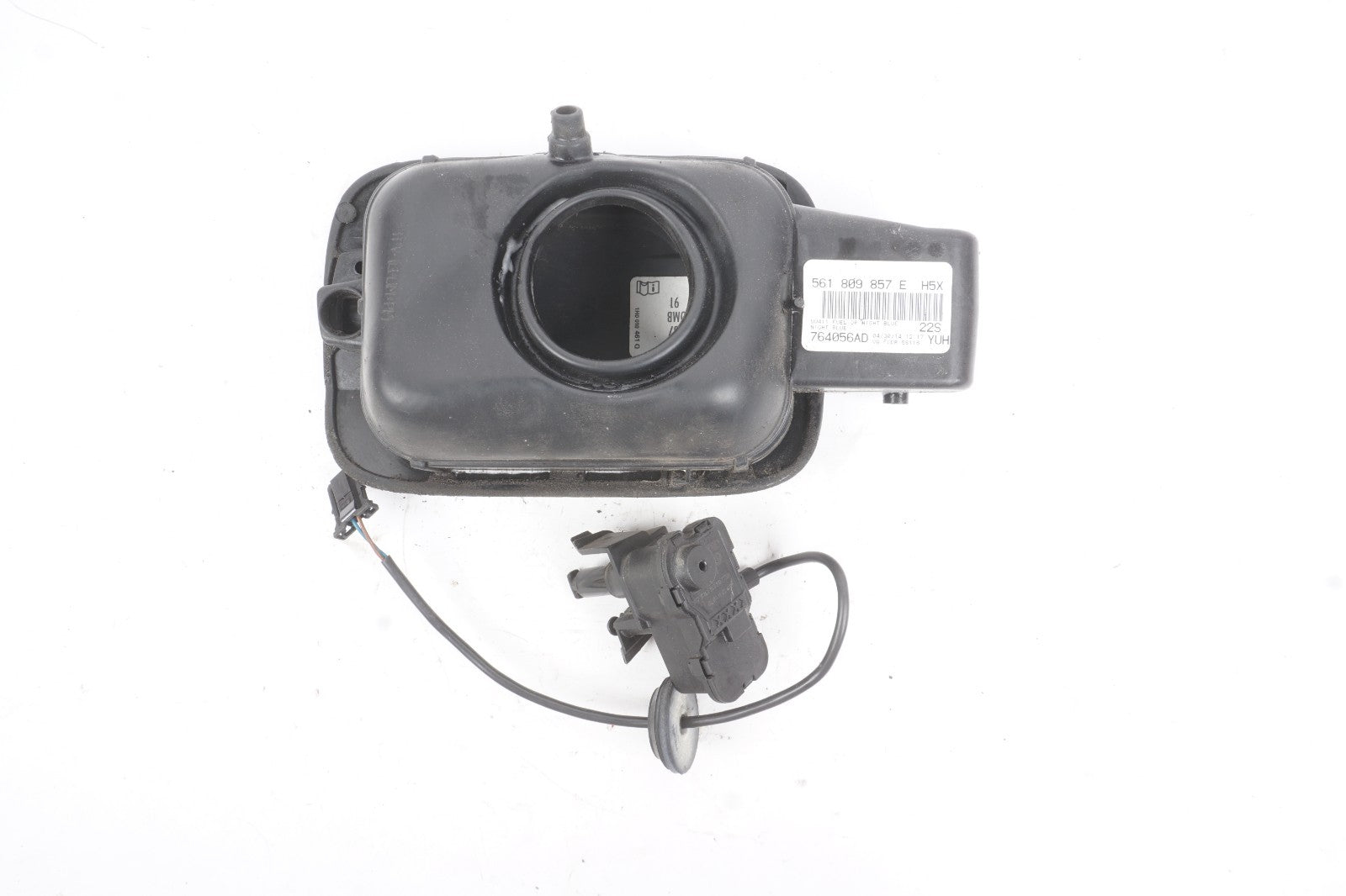 2012-2019 Volkswagen Passat Fuel Tank Lid Door & Actuator OEM