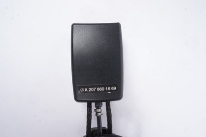 10-17 Mercedes W207 E350 E550 Front Right Seat Belt Buckle Black Oem