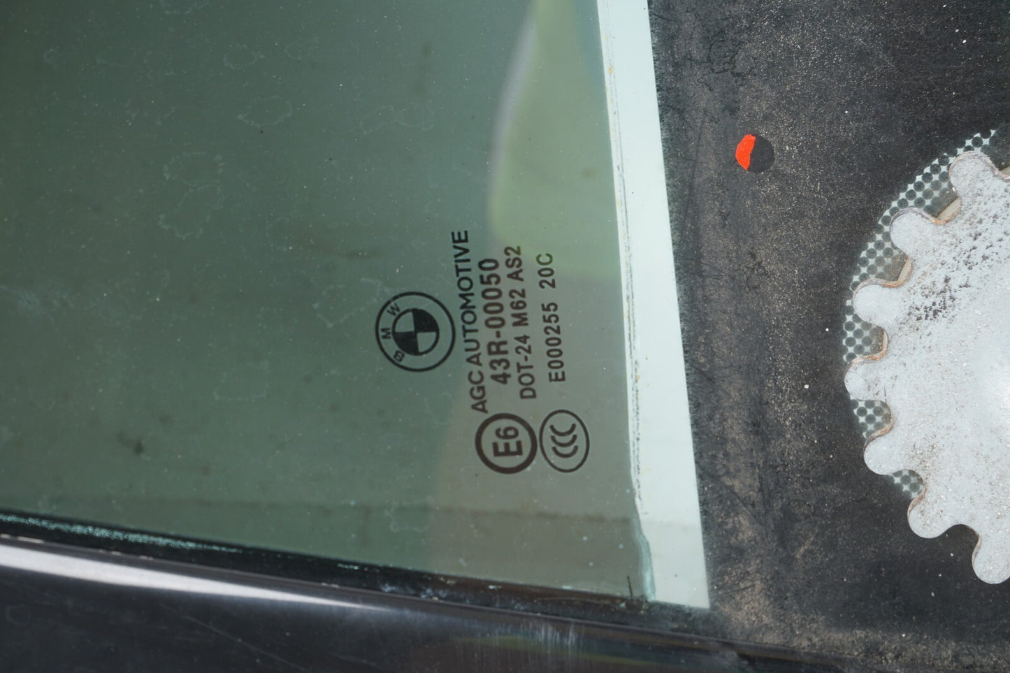 10-17 OEM BMW F07 535 550 GT Rear  Left Side Door Quarter Window Glass