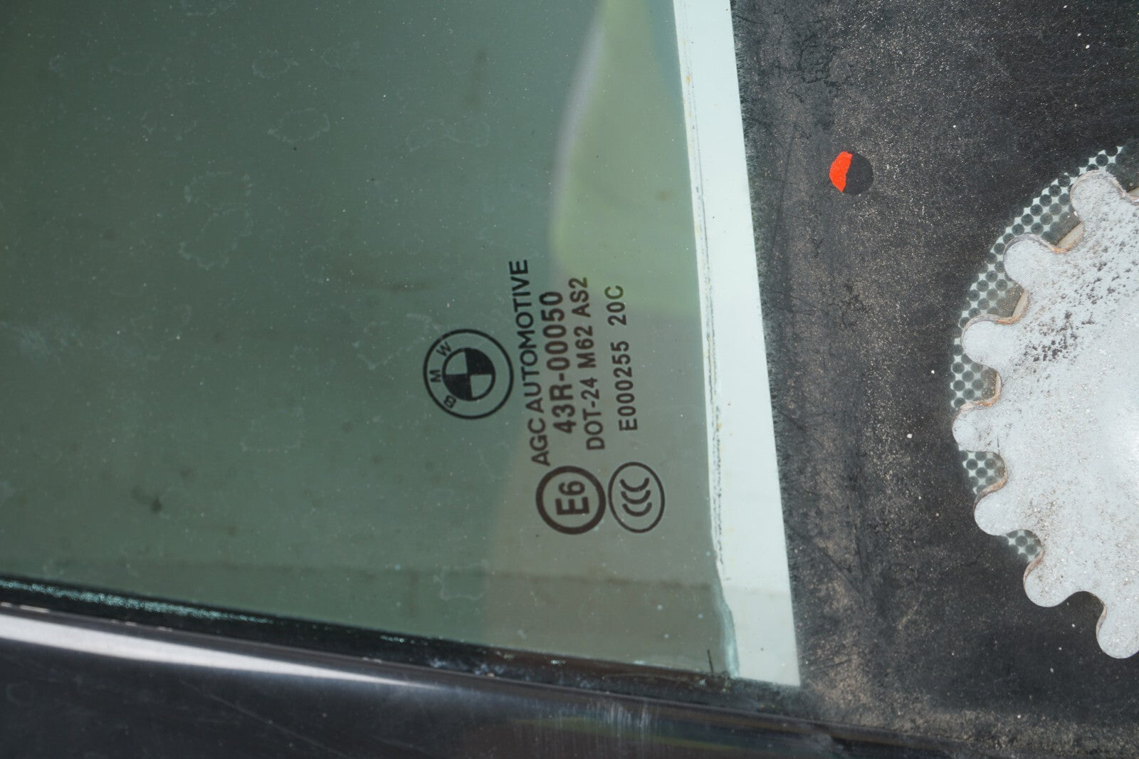 10-17 OEM BMW F07 535 550 GT Rear  Left Side Door Quarter Window Glass