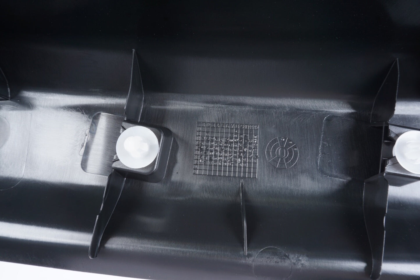 2015-2020 MERCEDES GLA250 X156 TRUNK LATCH LOCK SILL SCUFF PLATE TRIM COVER OEM