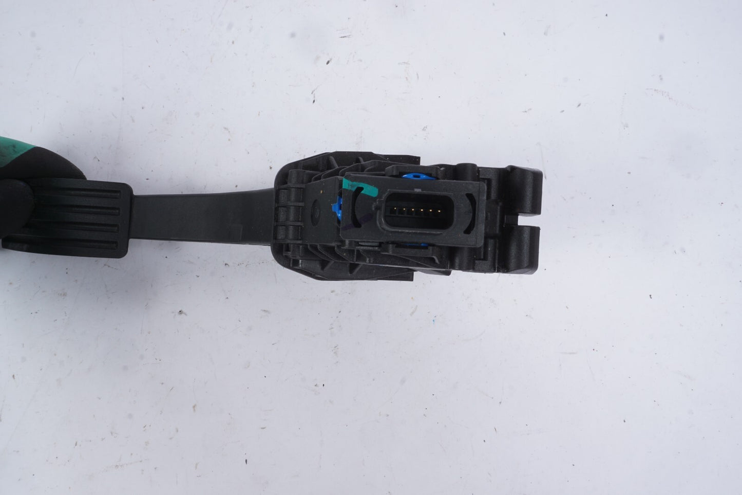 2021 - 2023 Polestar 2 Gas Pedal Accelerator 32264188 OEM