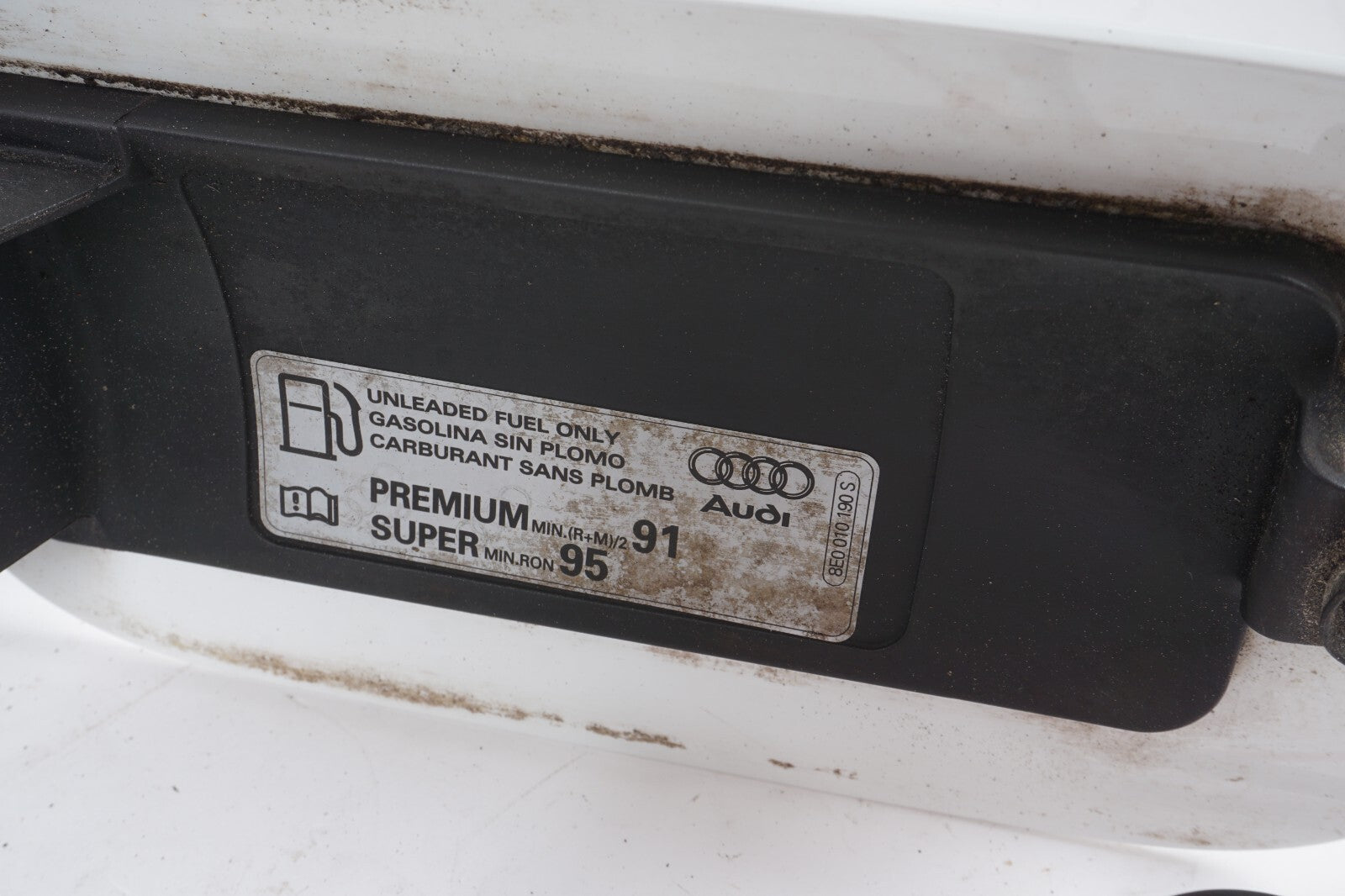 11-17 AUDI A8L A8 GAS FUEL TANK DOOR W/ CAP & ACTUATOR  OEM