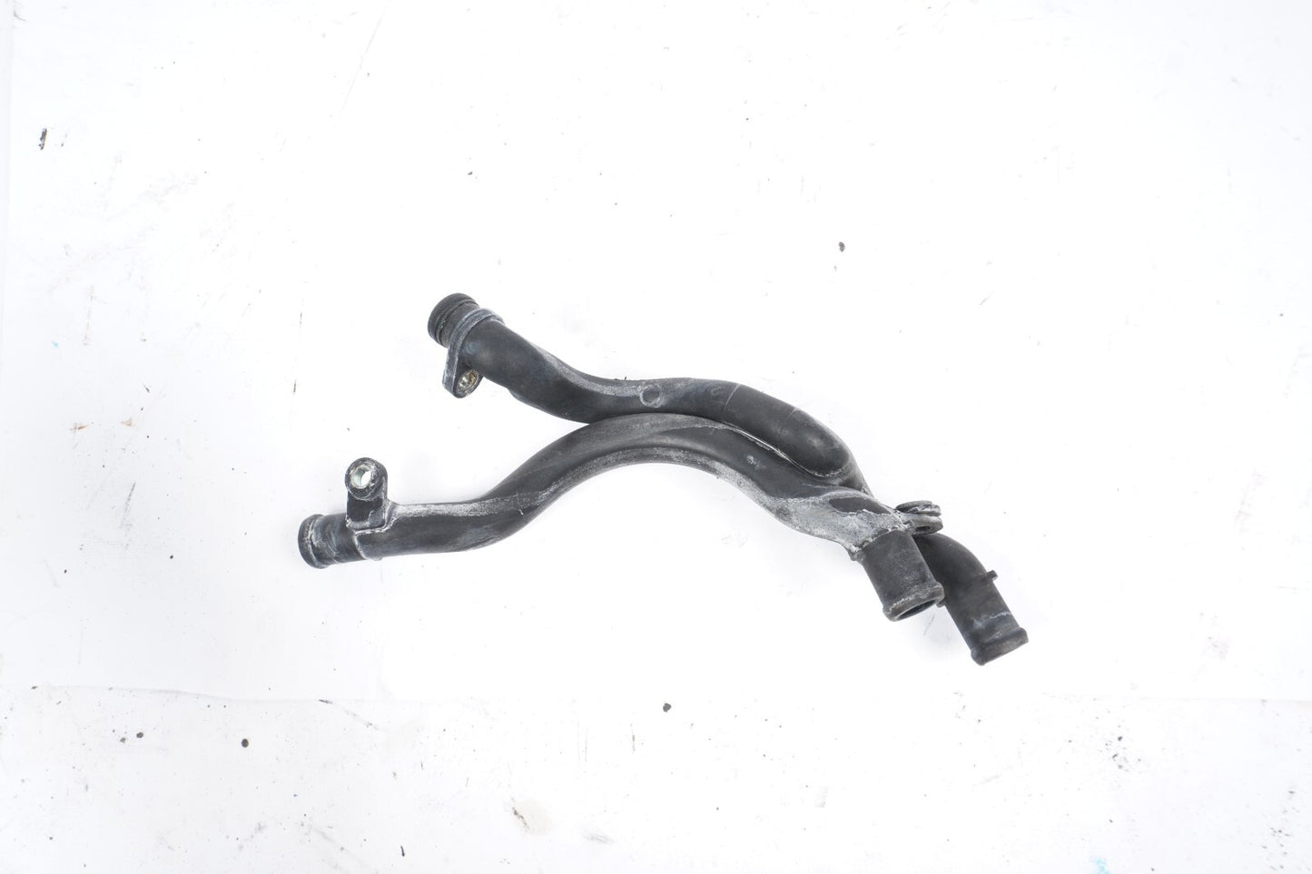 2009 - 2011 Audi A6 3.0l  Coolant hose Line Pipe SET 06E121044 OEM