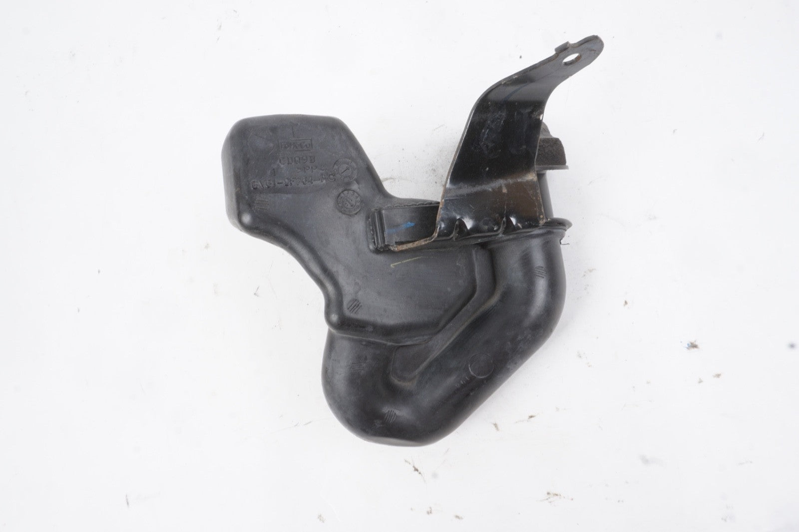 2016 - 2018 Ford Focus Titanium Air Cleaner Intake Duct Tube Resonator OEM