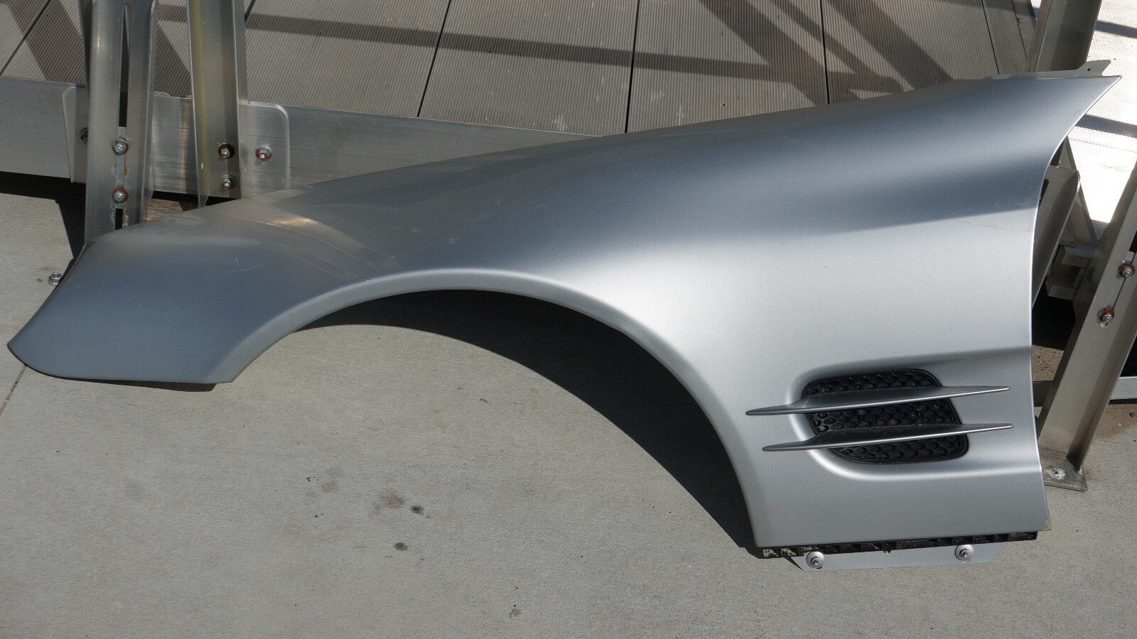 2003 - 2008 Mercedes R230 SL500 SL55 fender, left 03-08 SL500 SL600 2308800118