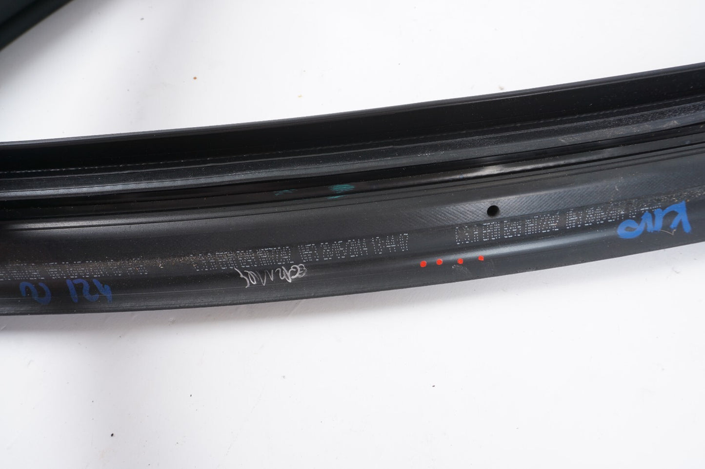 2014-2019 MASERATI GHIBLI REAR RIGHT PASSENGER SIDE DOOR WEATHERSTRIP SEAL OEM