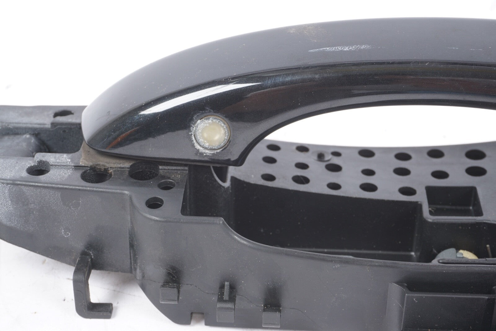 2011-2018 AUDI A6 A7 A8 S6 S7 S8  RS7 FRONT  LEFT DOOR HANDLE BRACKET OEM