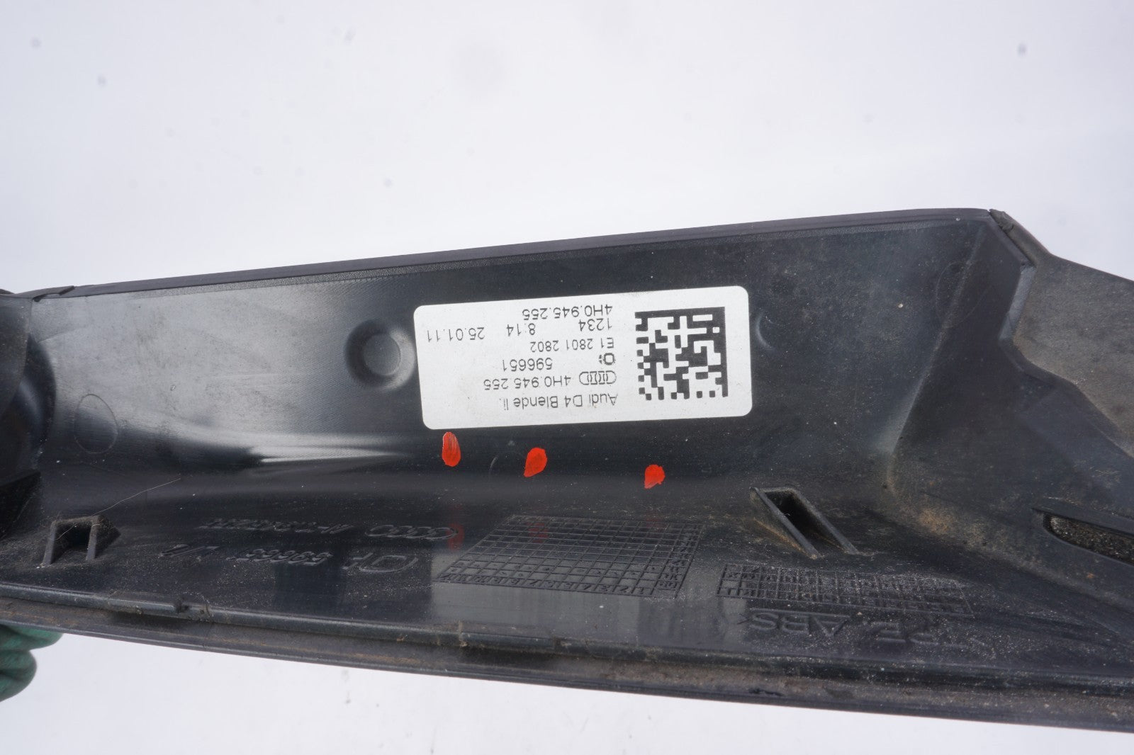 2011 - 2014 Audi A8l Rear Left Right Side Taillight Lamp Lower Trim Cover OEM
