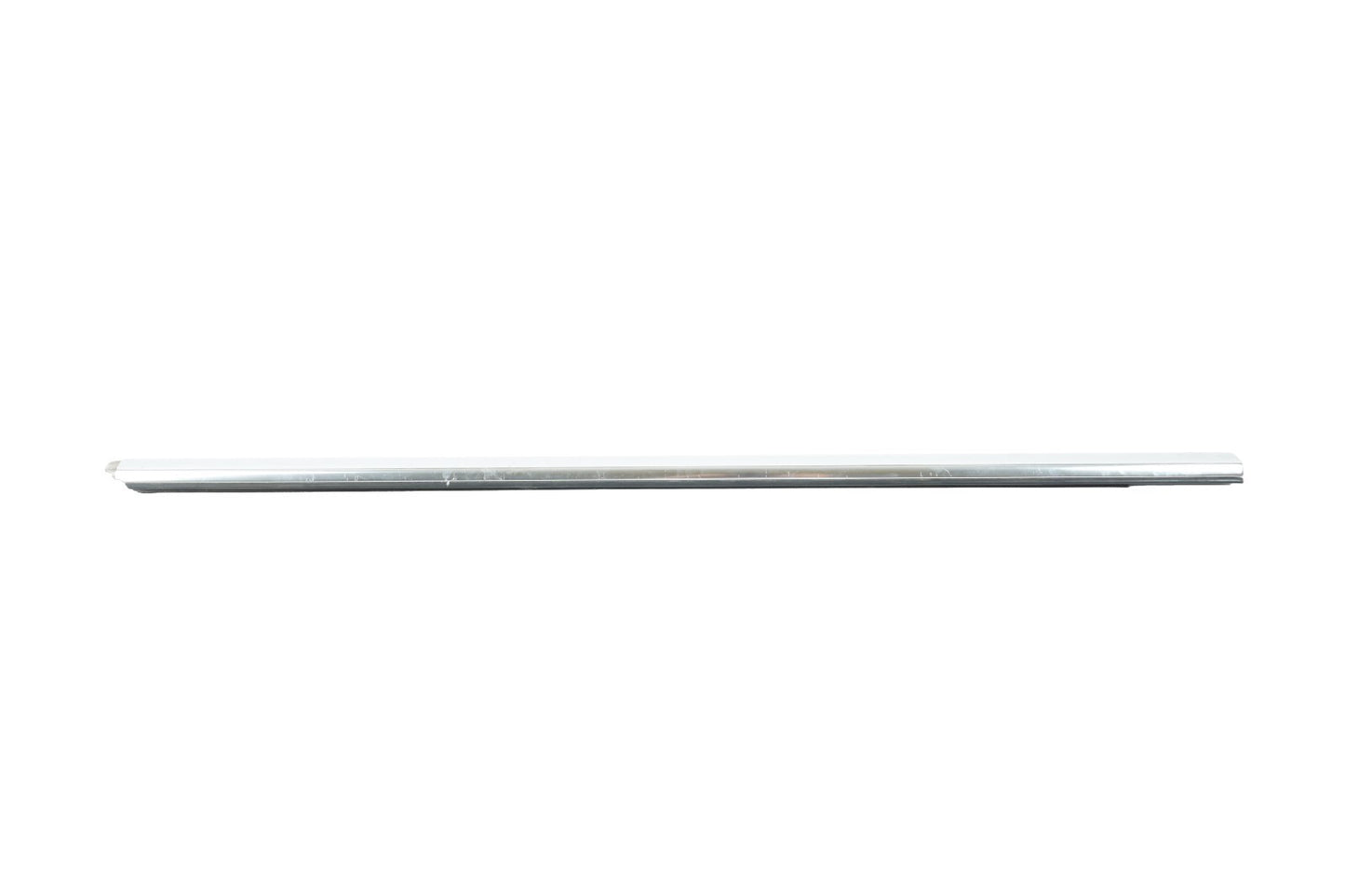 14-17 MASERATI QUATTROPORTE FRONT RIGHT PASSENGER DOOR WINDOW BELT CHROME OEM