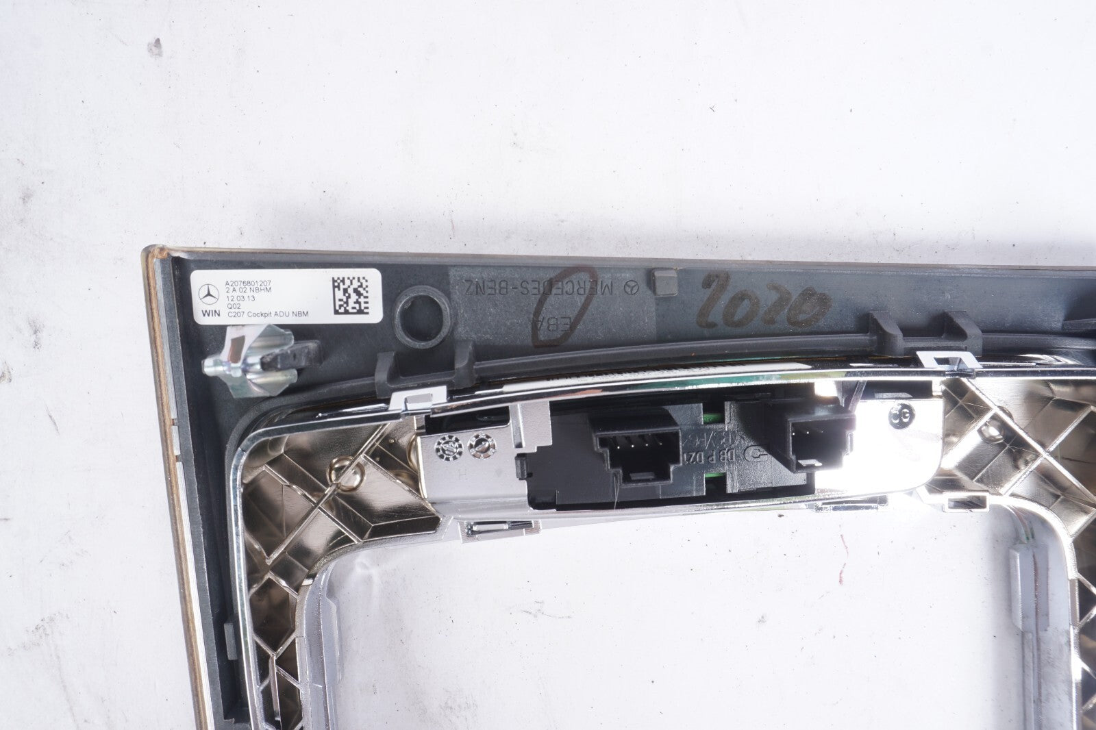 08-14 Mercedes W204 C250 E350 C350 Center Console Shift Shifter Bezel Trim OEM