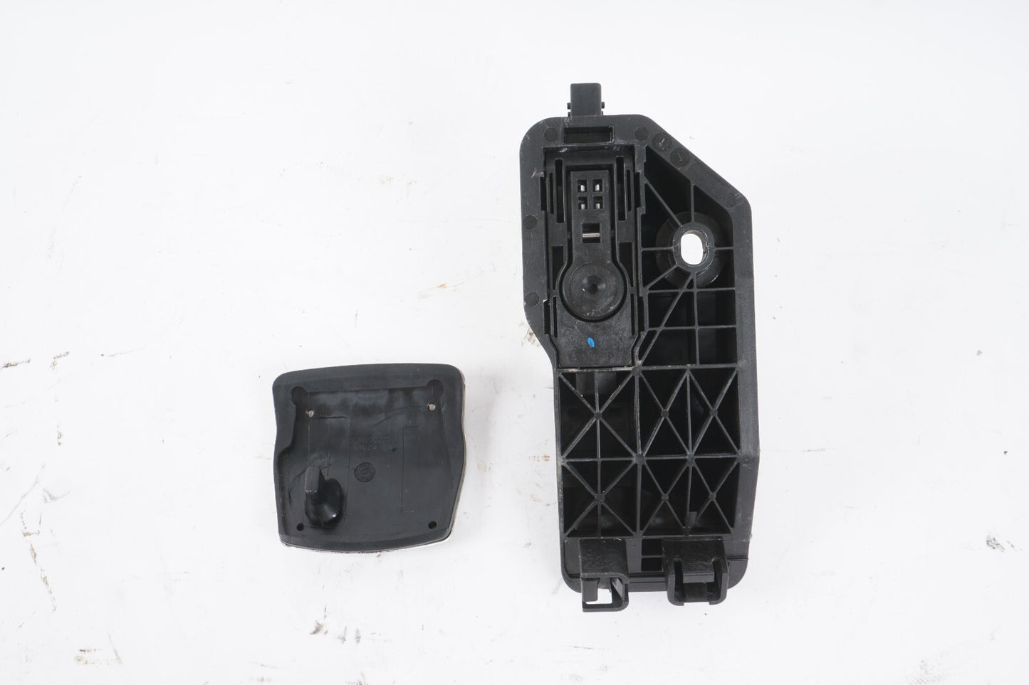 17 - 19 Alfa Romeo Giulia ACCELERATOR PEDAL & BRAKE PEDAL PAD OEM