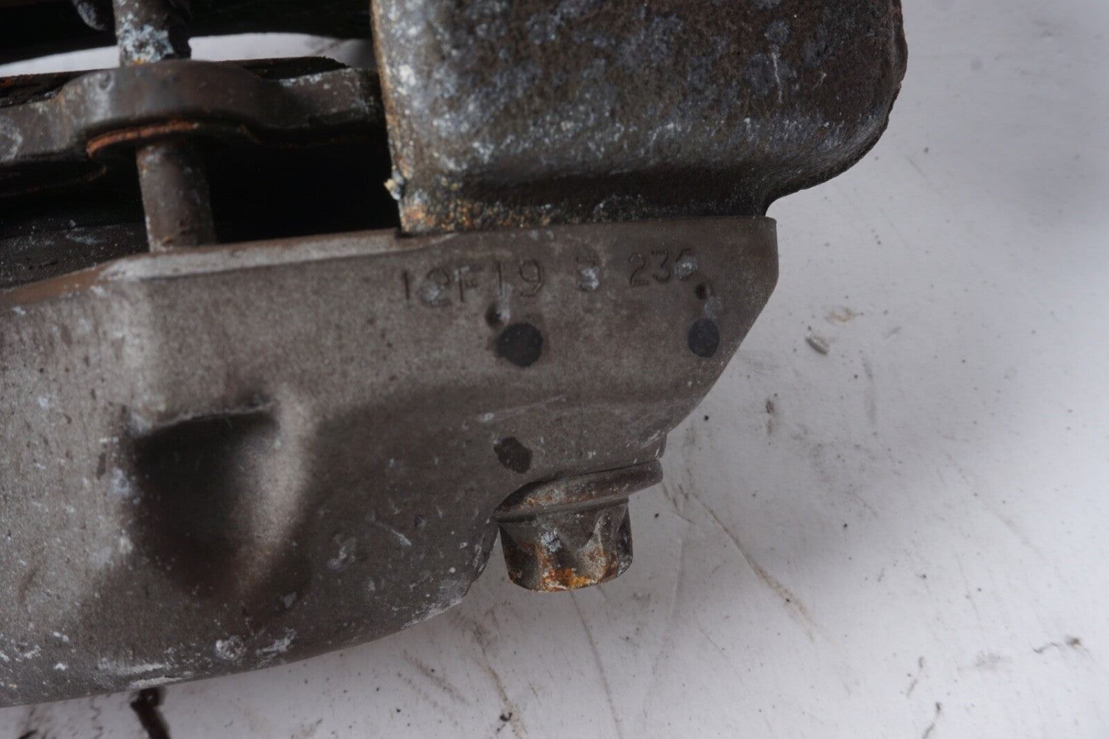 07-14 Mercedes W216 CL550 S550 RWD Front Left Brake Caliper 56K