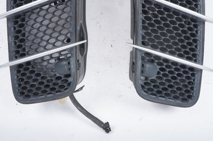 03-08 Mercedes R230 SL500 Hood Vent Grille Grill Left & Right OEM