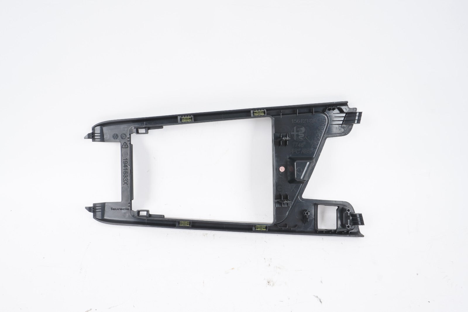 17 - 21 Alfa Romeo Giulia FRONT CENTER CONSOLE ARMREST COVER BEZEL TRIM OEM