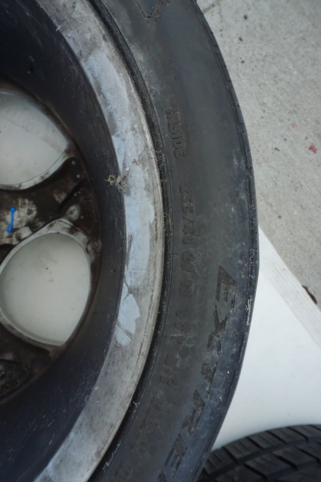 03 - 12 Mercedes R230 SL500 ALLOY WHEEL RIM 8.5Jx18 *TWO WHEEL ARE CRACKED* OEM