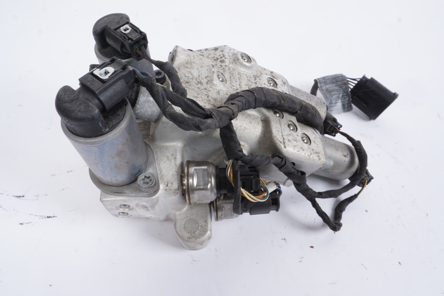 09-15 BMW 750Li F01 F02 Dynamic Drive Hydraulic Control Valve Block Oem