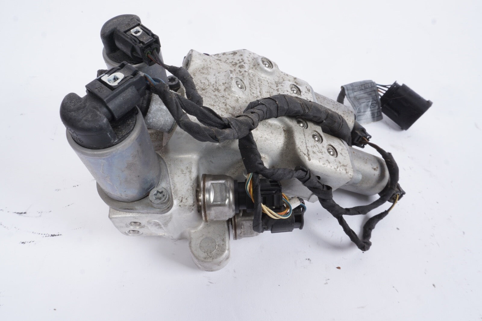 09-15 BMW 750Li F01 F02 Dynamic Drive Hydraulic Control Valve Block Oem