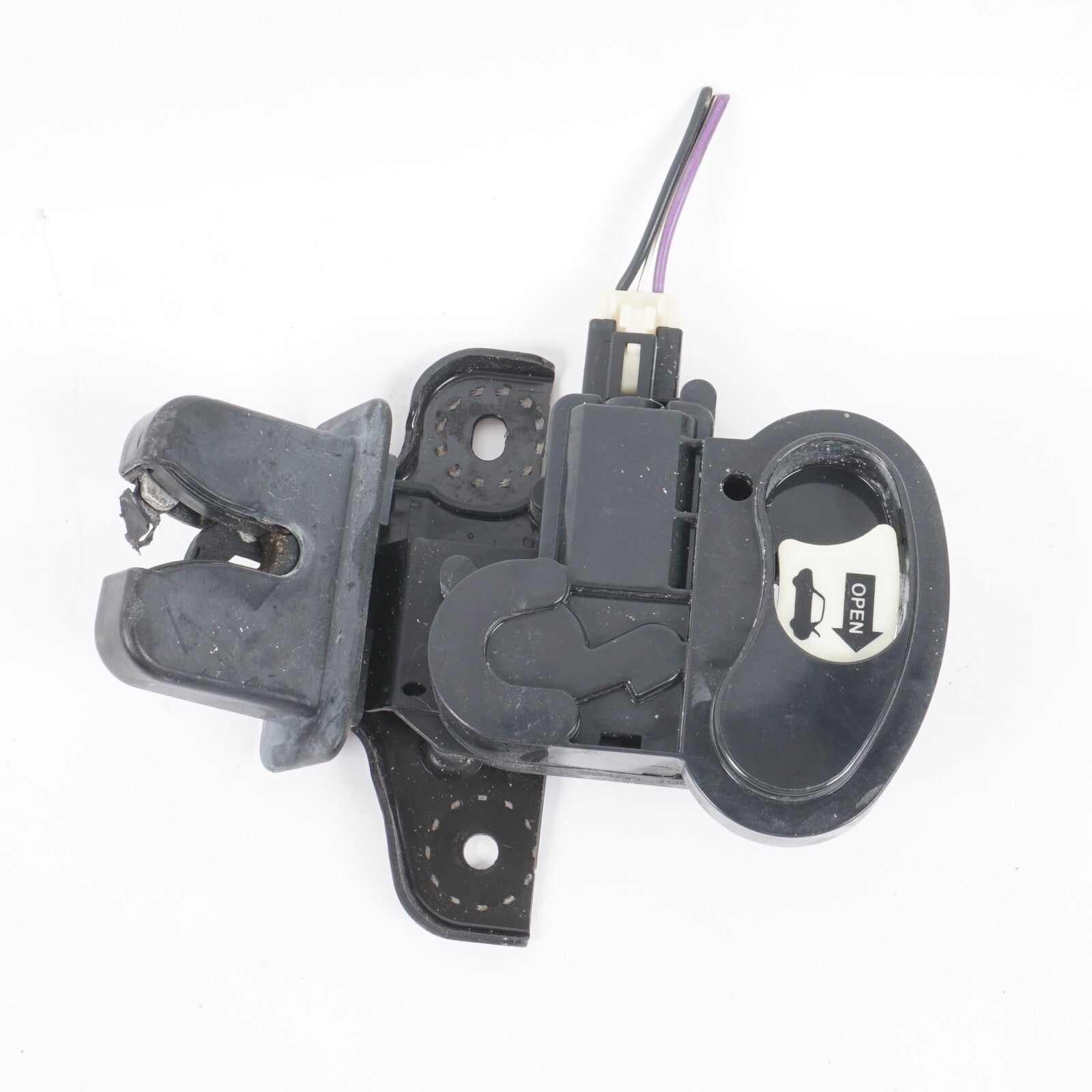 17 - 22 Alfa Romeo Giulia TRUNK LID LOCK LATCH ACTUATOR OEM