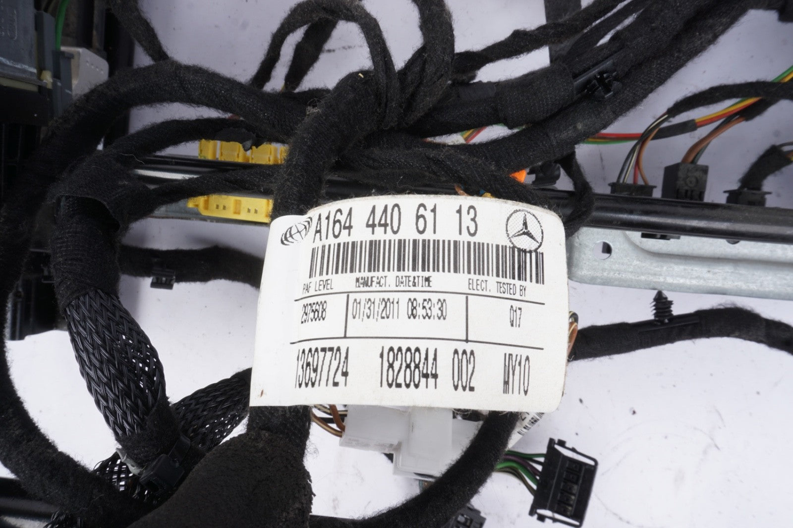 07-11 Mercedes GL450 ML350 Front Right Side Seat Motor Rail OEM
