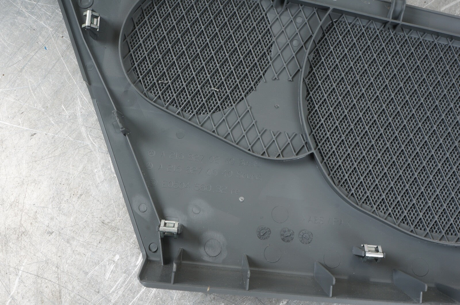 07-14 Mercedes W216 CL550 CL63 AMG Door Speaker Cover Right Side Gary OEM