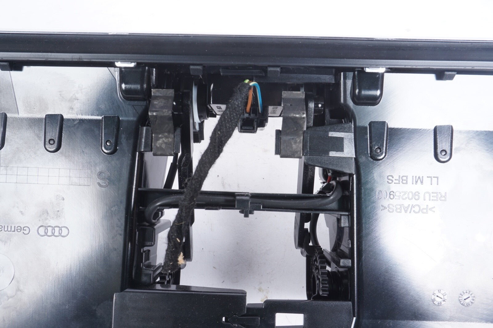 2012  - 2017 Audi A6 A7 Center Dash Dashboard Air Vent